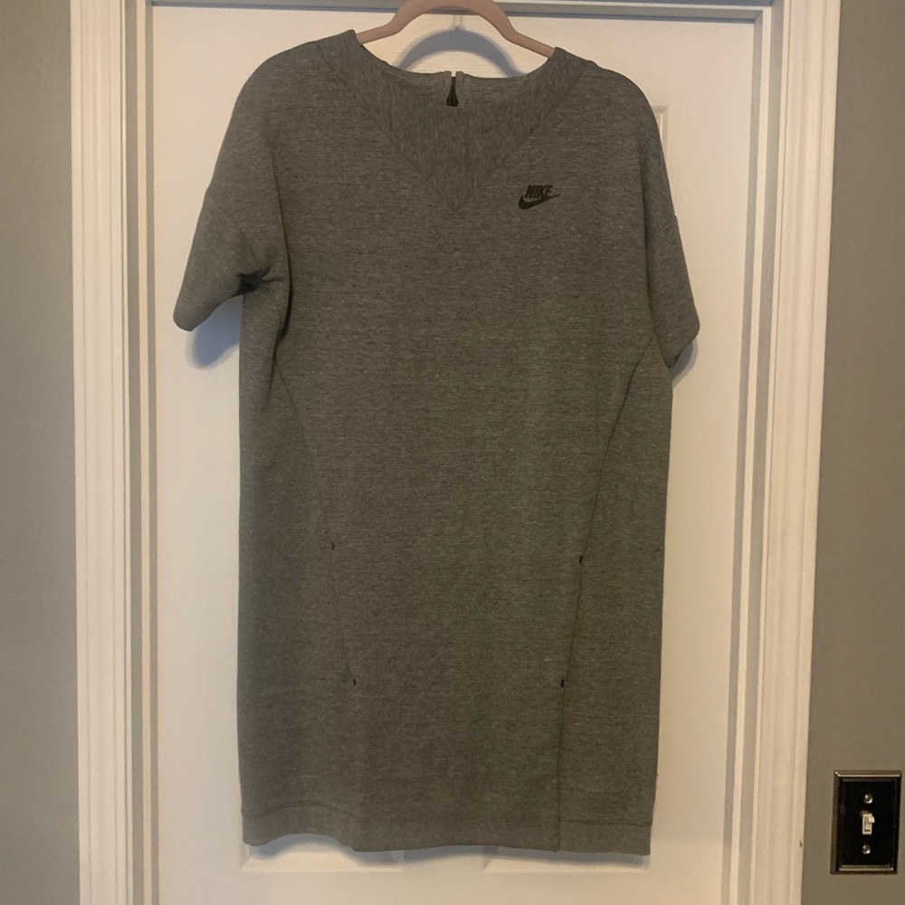 NIKE GRAY SWEATER DRESS